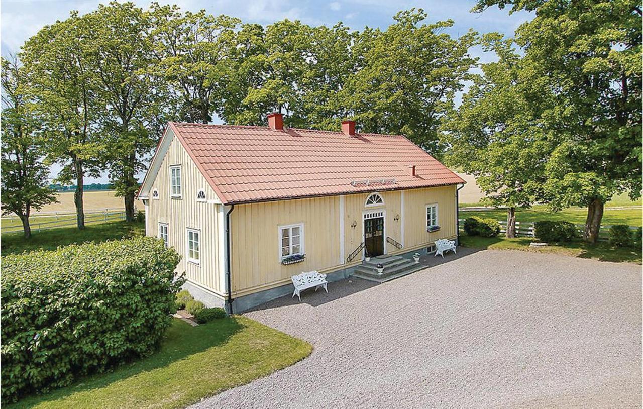 Lovely Home In Motala With Wifi Exterior foto